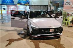 هیوندای ئەلەنترا